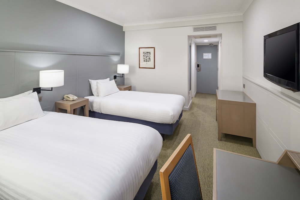 Standard Room, 2 Twin Beds - Photo 5