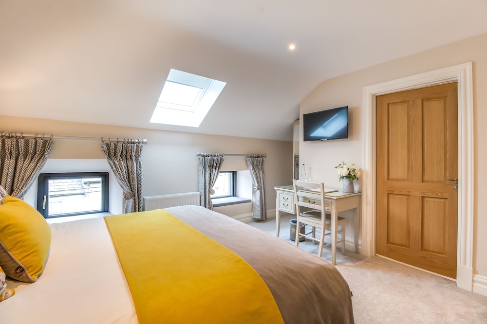 Classic Double Room, Ensuite photo 2