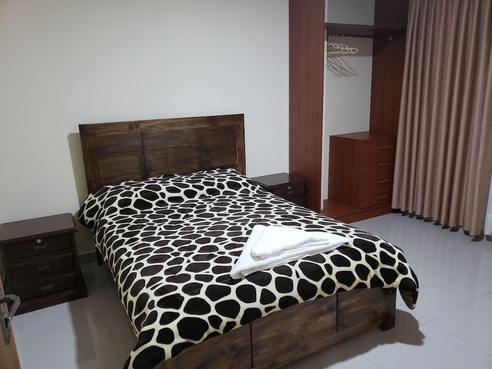 Classic Apartment, 2 Bedrooms photo 2