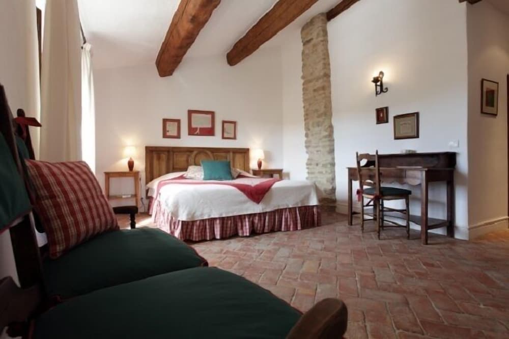 Classic Double Room (Coquelicot) photo 3