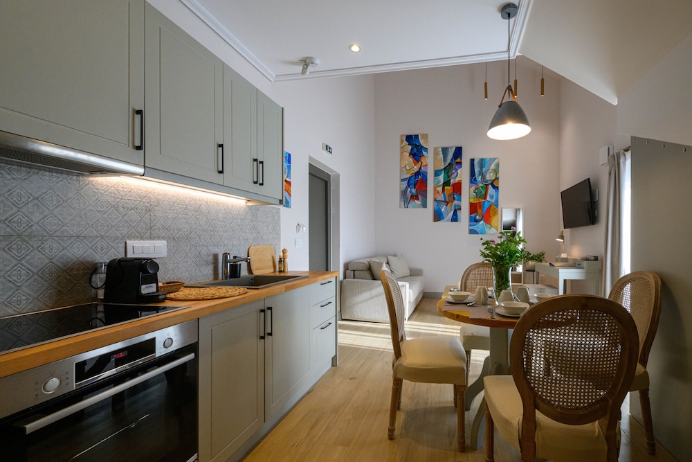 Luxury Suite (Maria, First Floor) photo 2