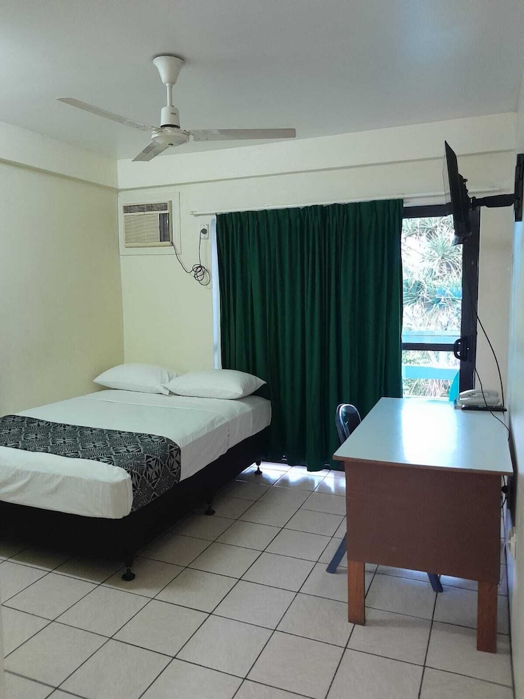 Basic Single Room, 1 Double Bed, Courtyard View photo 2