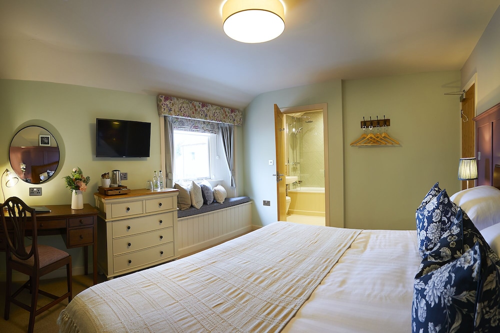 Standard Double or Twin Room, Bathtub (Room 11)