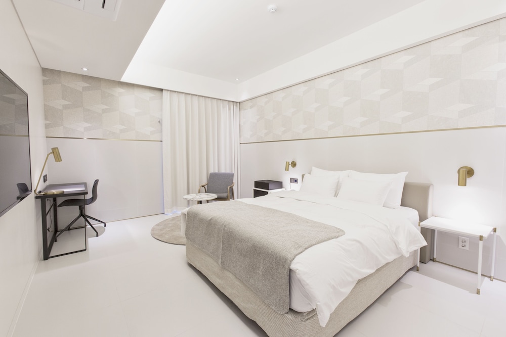 Deluxe Double Room - Photo 2