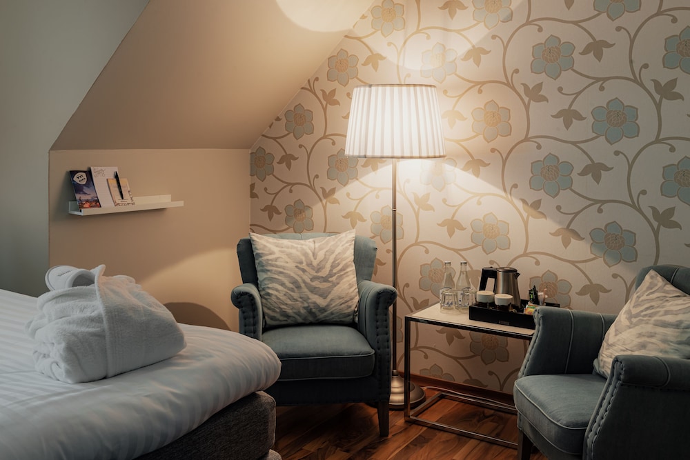Double Room - Photo 9