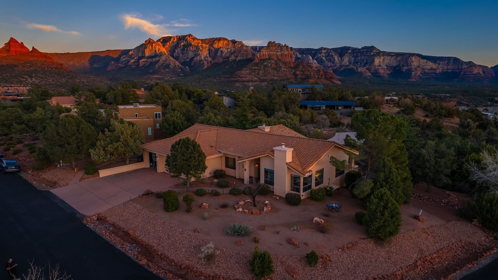 5 Bed 3 Bath Uptown Sedona-game Room-sauna-cold Plunge-jacuzzi-gym, Φωτογραφία 56