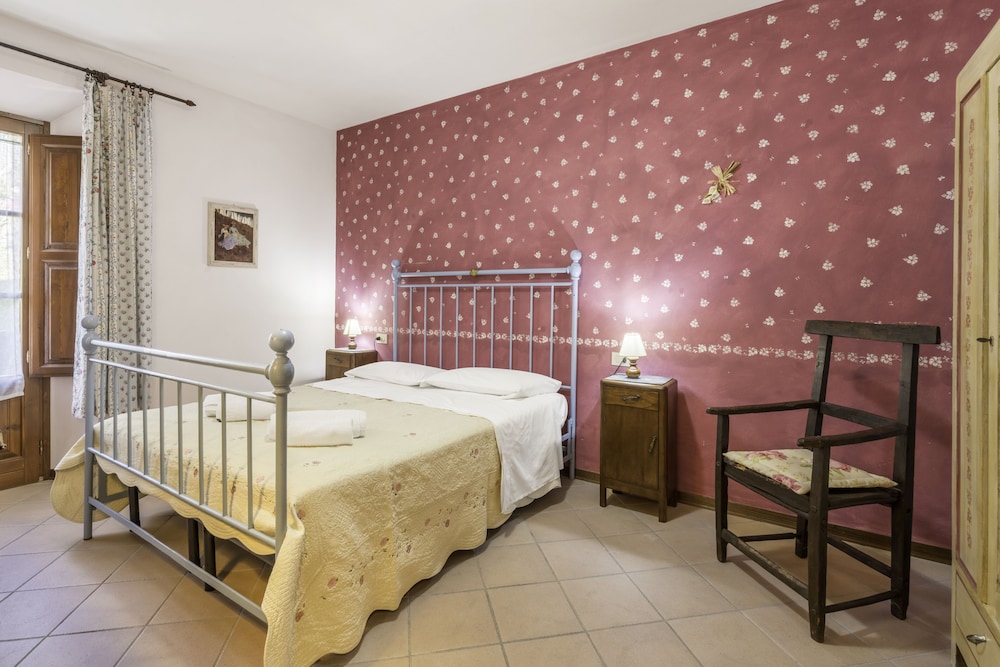 Villa photo 2