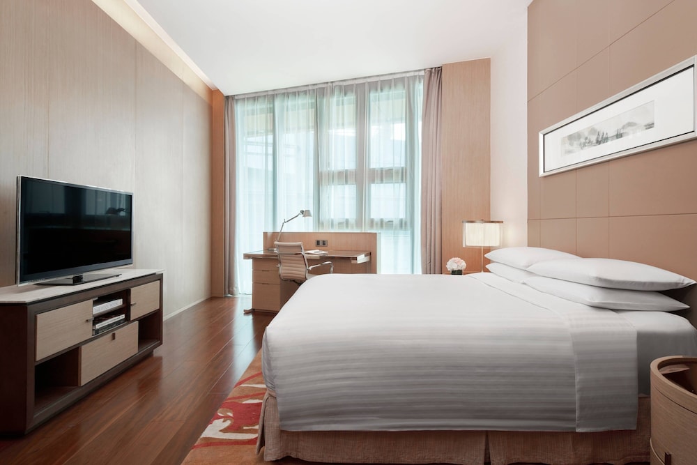 Apartment, 3 Bedrooms, City View photo 2