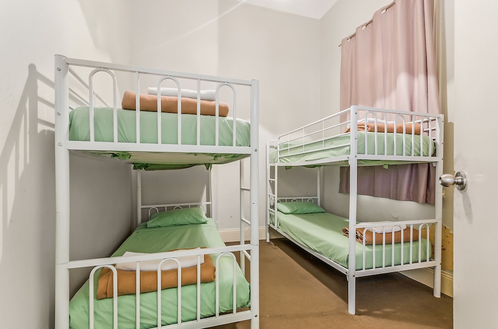 Quad Room With Two Bunks photo 1