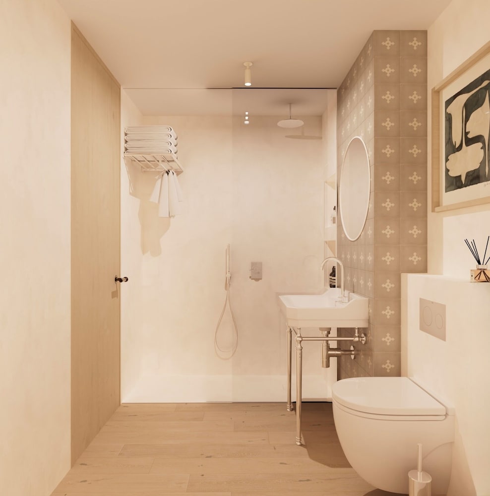Double or Twin Room, Balcony - Photo 4