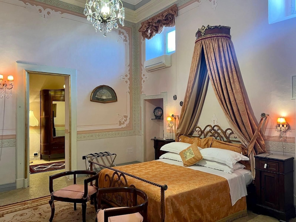 Luxury Room