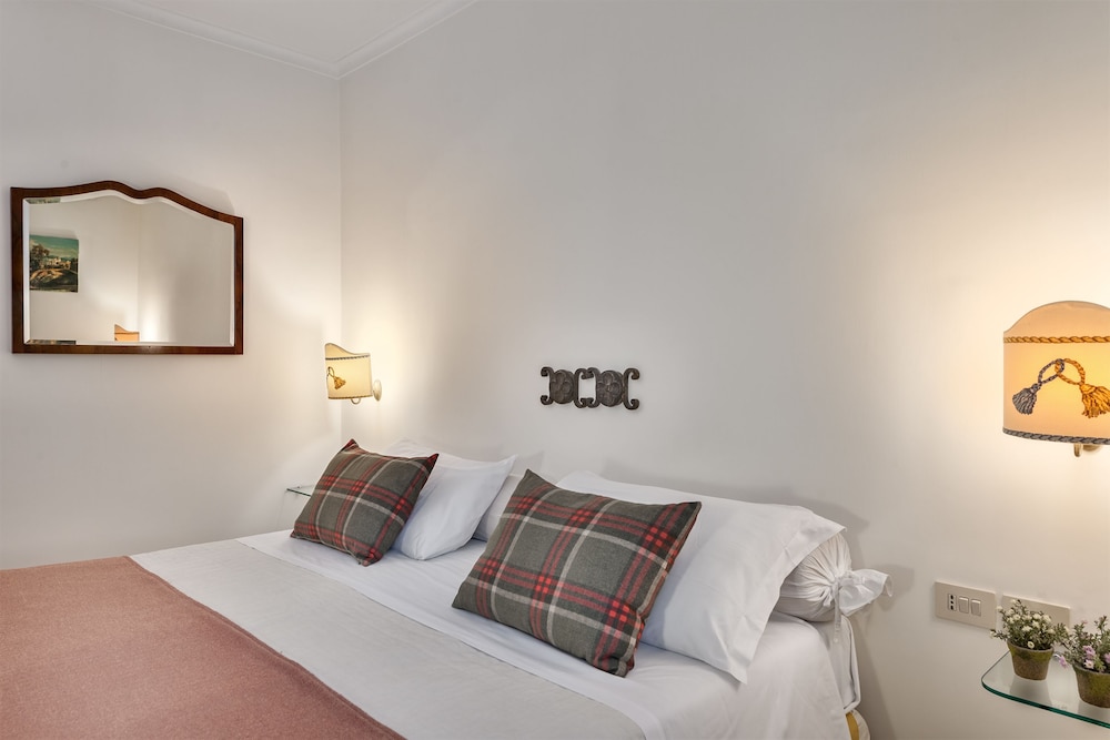 Basic Double or Twin Room, Ground Floor (small window)