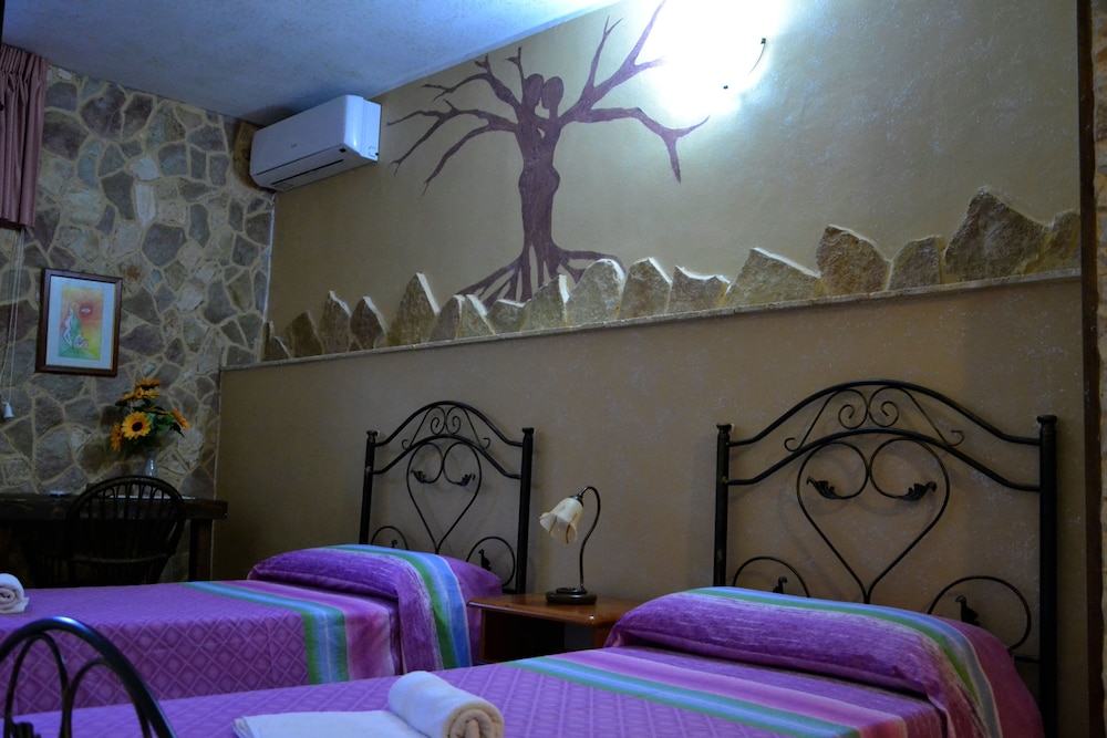 Superior Quadruple Room photo 2