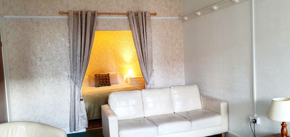Apartment photo 1