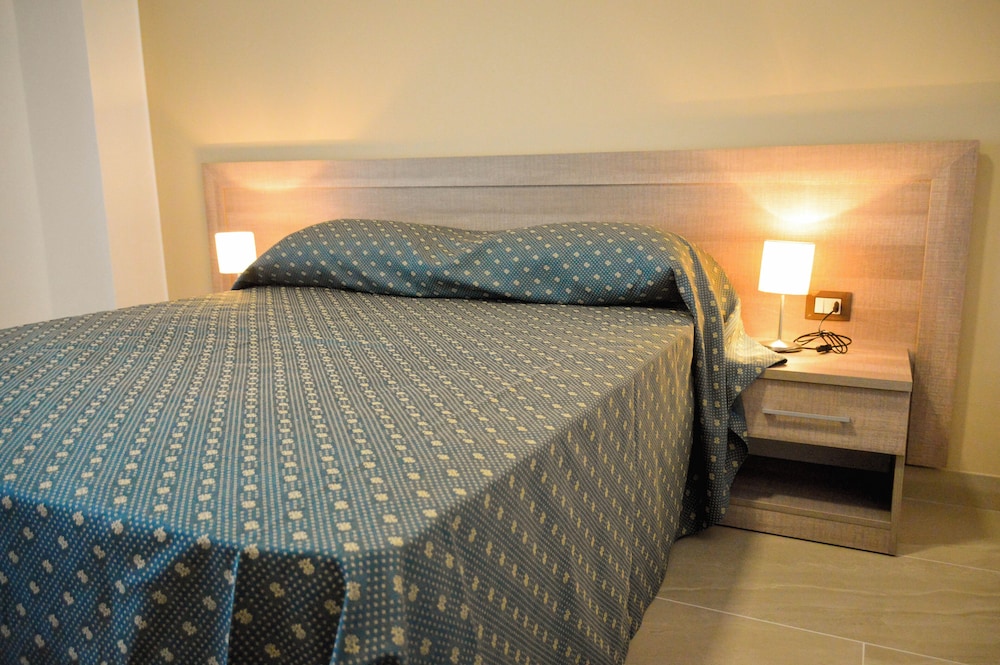 Apartment, 2 Bedrooms, Air conditioning, Courtyard View