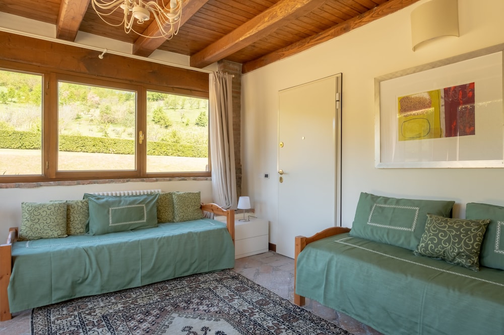 Comfort Suite, 2 Bedrooms, Garden View photo 2