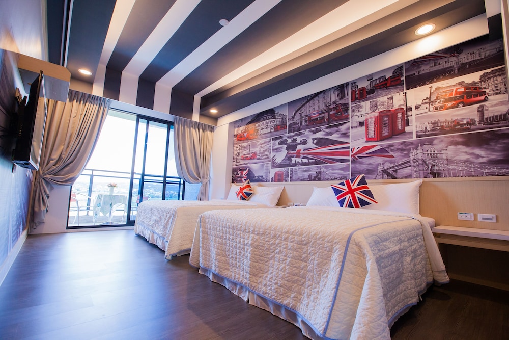 Deluxe Quadruple Room, Balcony, Mountain View