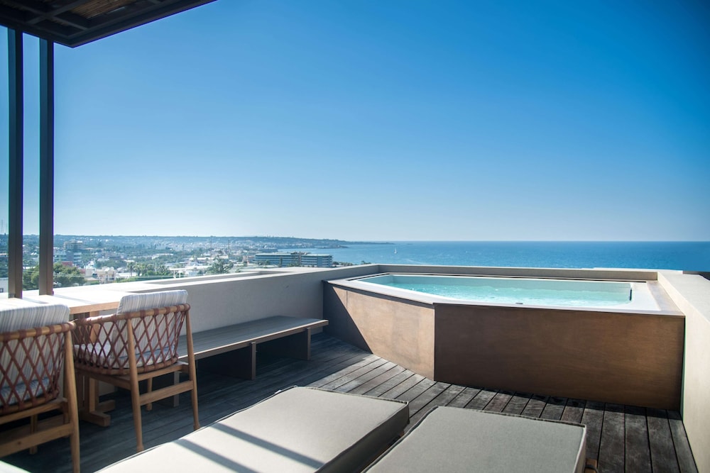 Classic Double Sea View Outdoor Hot Tub - Photo 2
