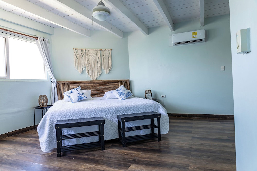 Classic Triple Room, Ocean View