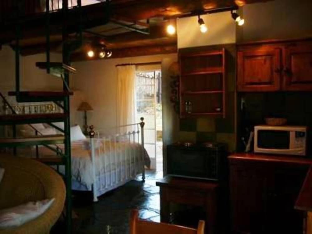 Self Catering AA Log Cabin photo 3