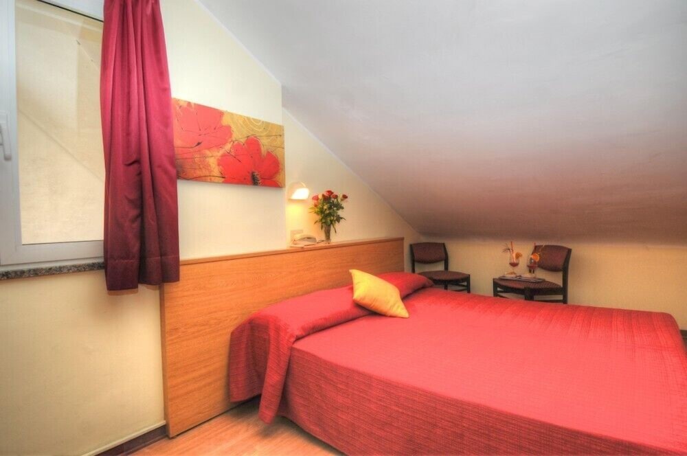 Economy Double Room, 1 Double Bed (mansarda) photo 2