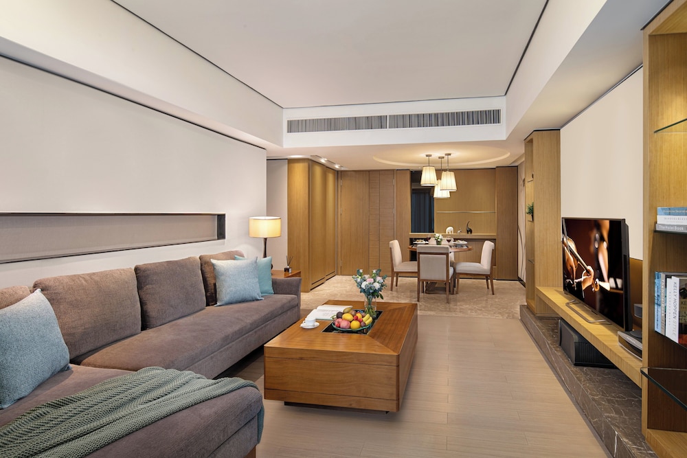 Deluxe Apartment, 2 Bedrooms, Kitchen, City View, photo 6