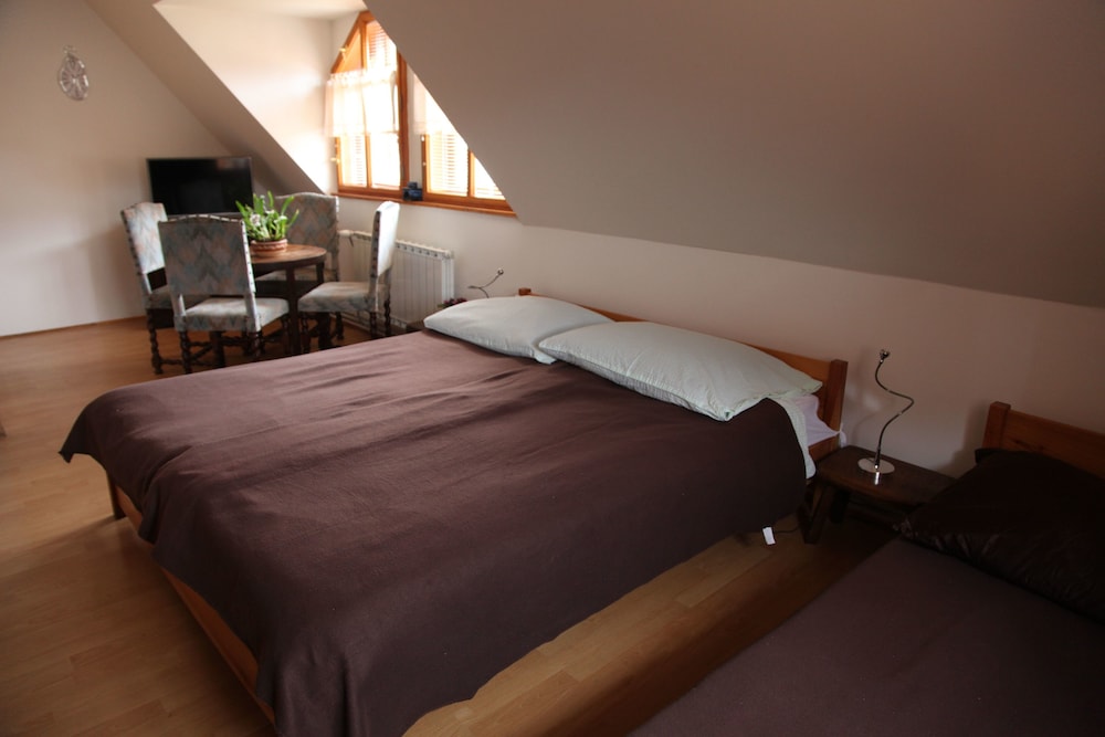 Triple Room photo 2
