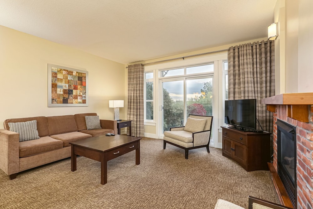 Premium Townhome, 2 Bedrooms (123 Rivergrass - Pet Friendly)