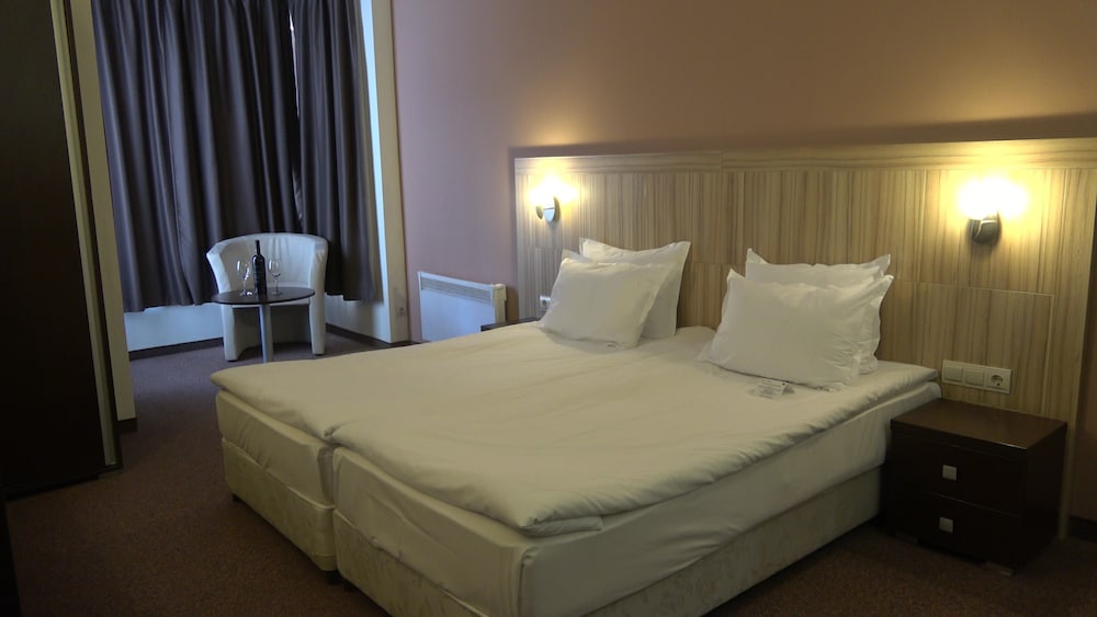 Standard Double Room (Free Sauna, Steam Bath, Fitness) photo 3