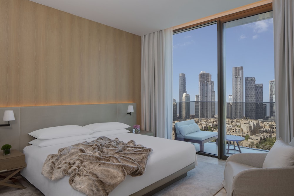 Superior Suite, 1 Bedroom, Balcony - Photo 3