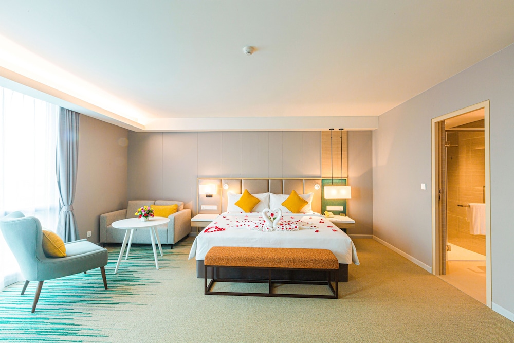 Junior Suite with River View - Photo 3