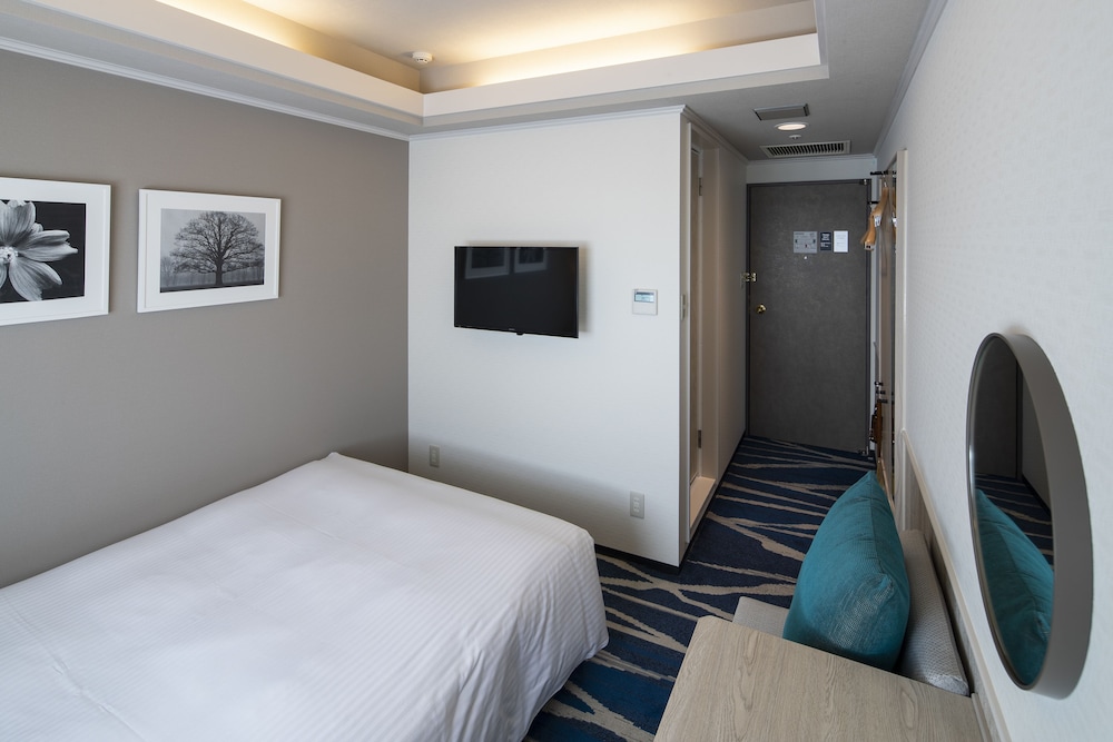 Semi-Double Room, Smoking photo 3