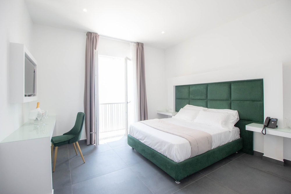 Standard Double Room, Sea View - Photo 1