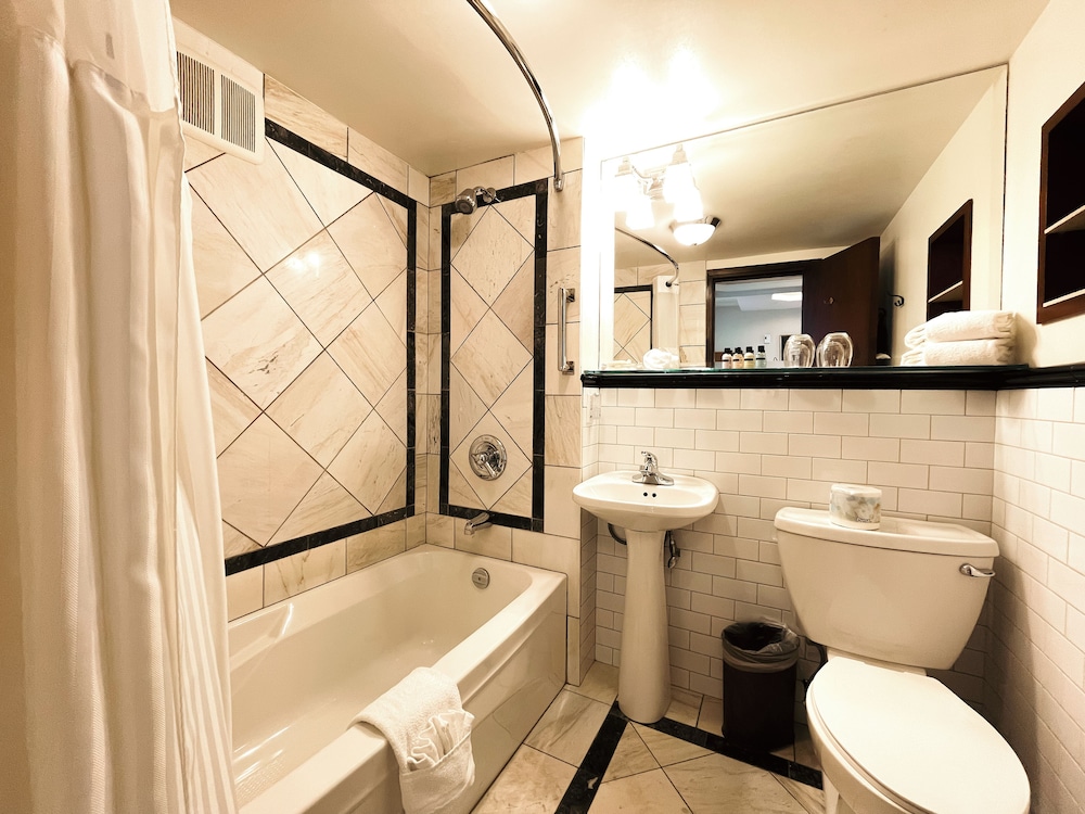 Twin Room (ground floor) photo 2