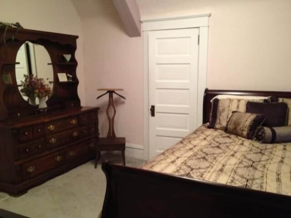 The Taylor Room