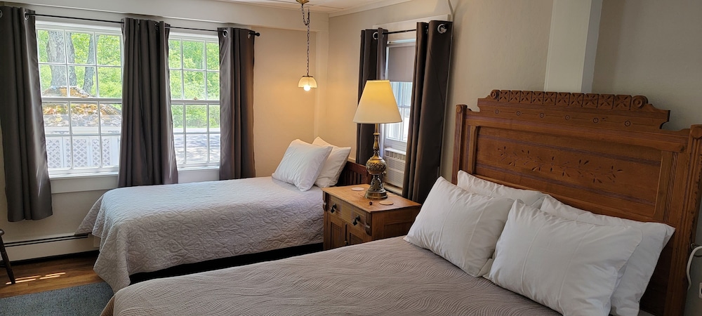 Room, Multiple Beds (Room 3)