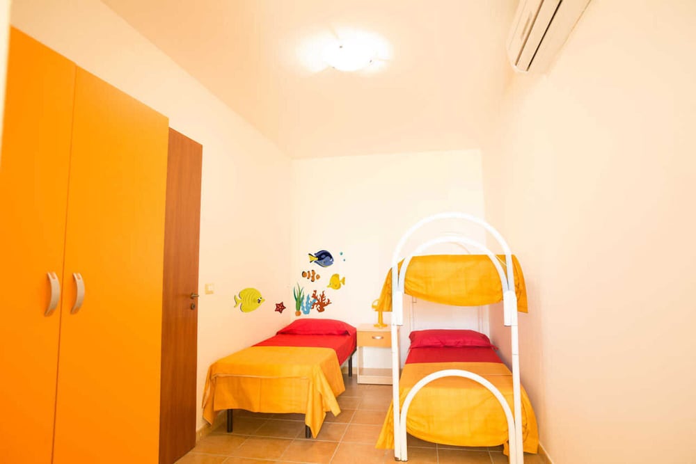 Family Apartment, 2 Bedrooms (Lido Marini 2)