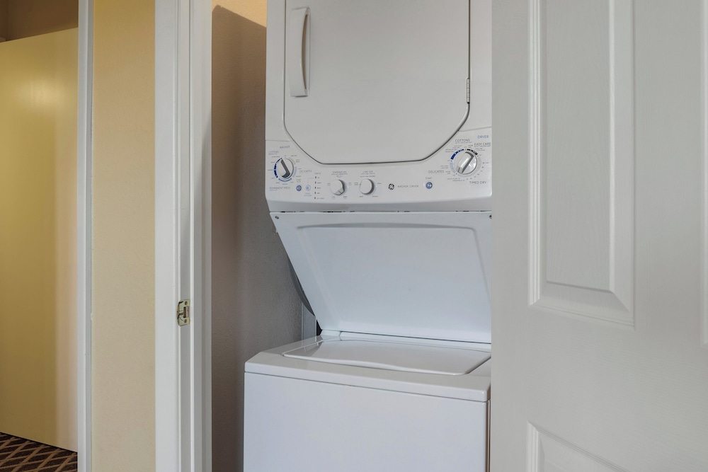 Deluxe Condo, 1 Bedroom photo 3
