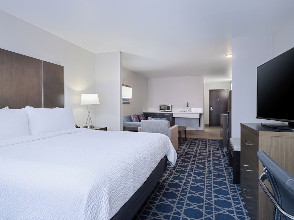 Standard Room, 1 King Bed, Accessible (Communications Accessible) - Photo 2