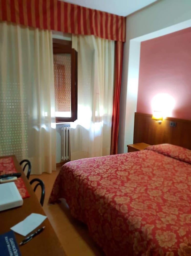 Double Or Twin Room photo 1