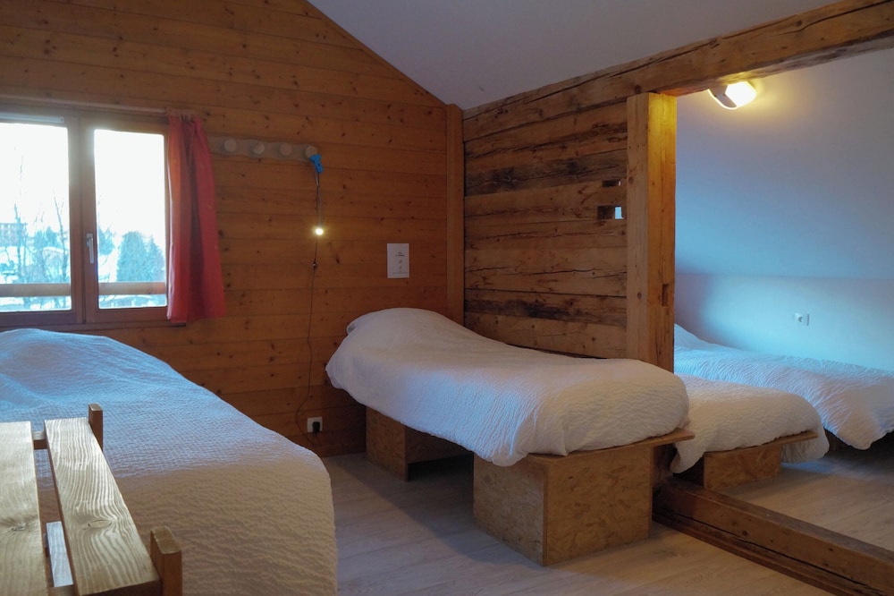 Quadruple Room (with shower) photo 1