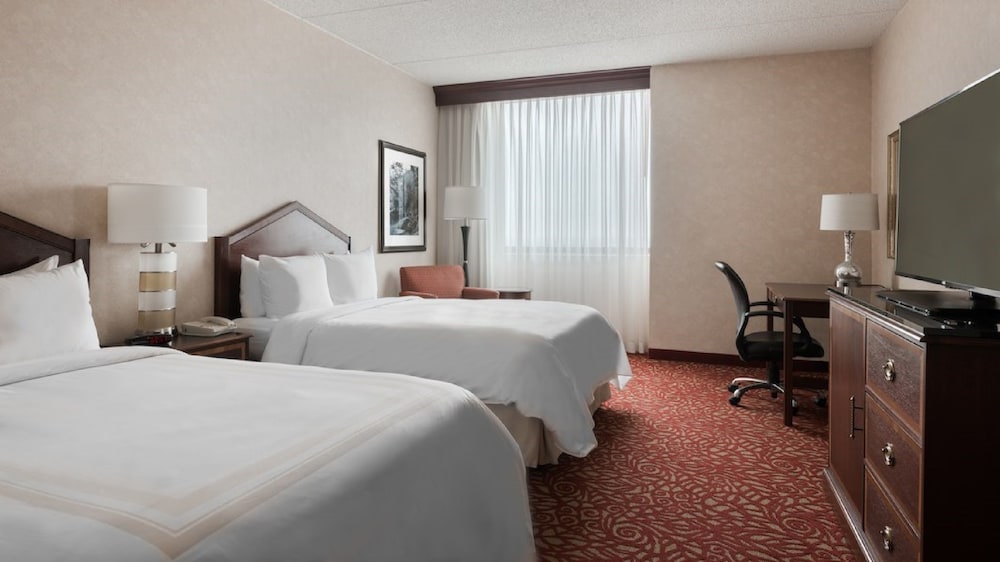 Room, 2 Queen Beds - Photo 4