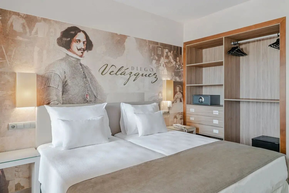 Twin Room - Photo 2