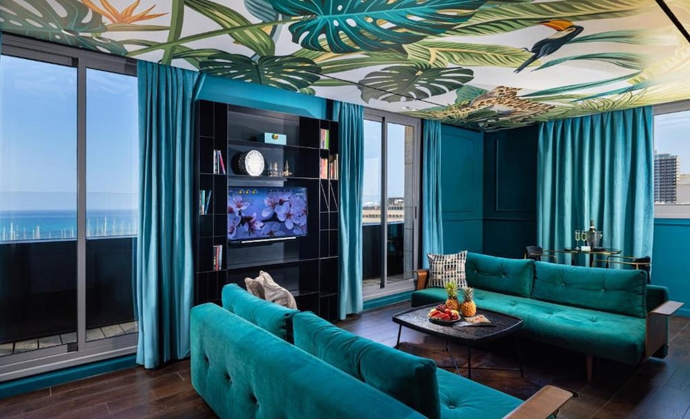 Suite, Sea View photo 2