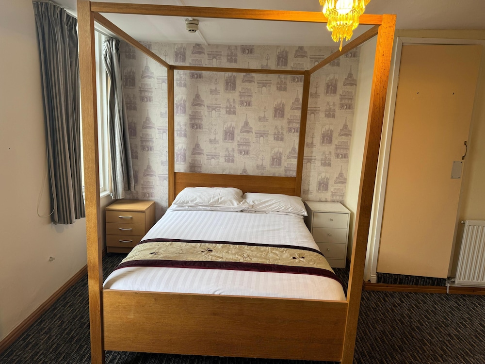 Premium Large Double Room 208