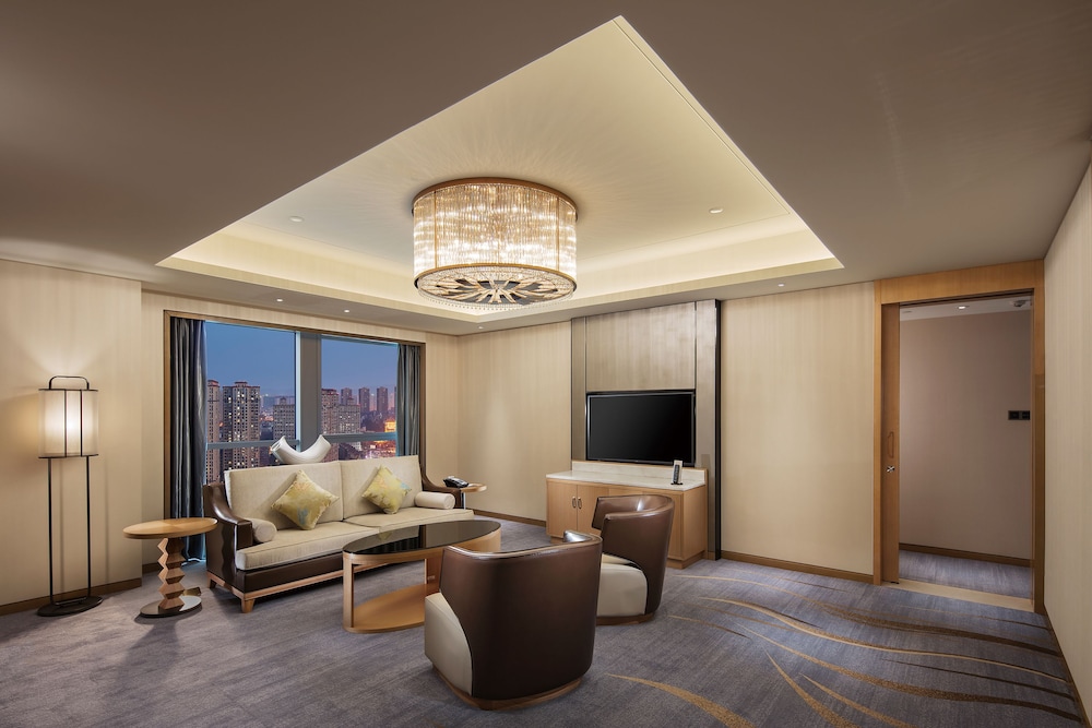 2 Bedroom Apartment thumbnail 5