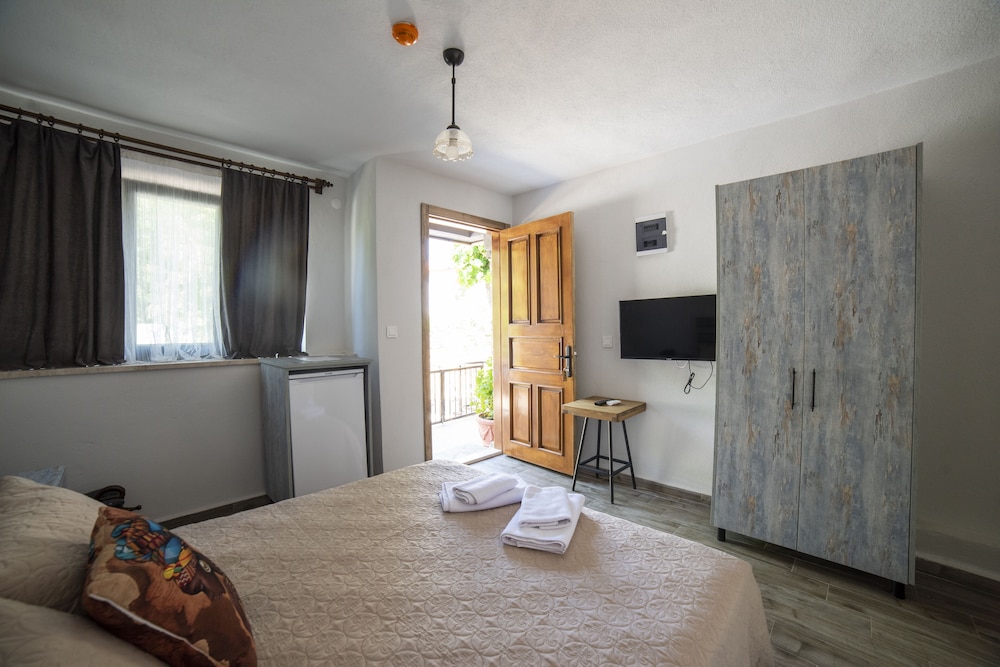 Comfort Double Room, Garden Area photo 1