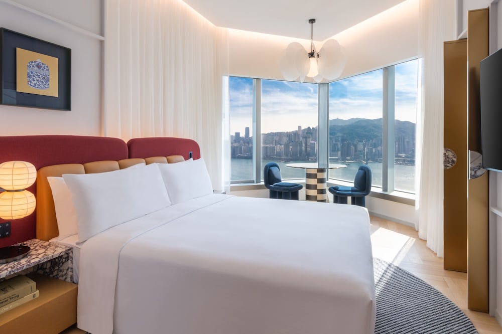 Suite, 1 King Bed (Harbour) photo 3