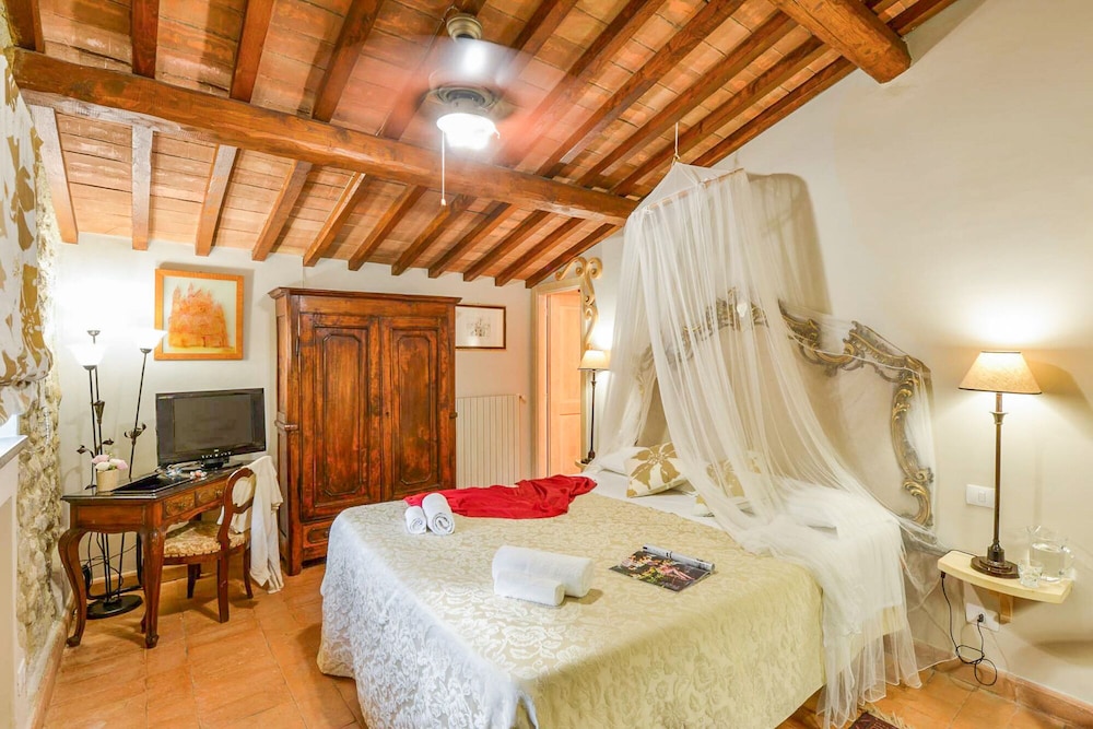 Luxury Villa photo 1
