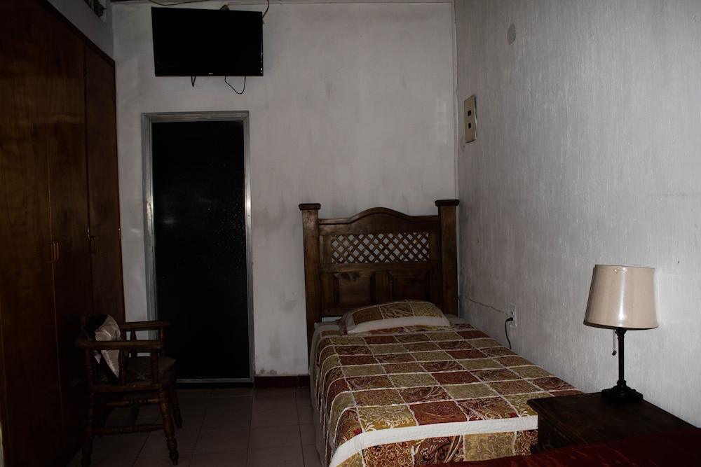 Basic Double Room photo 1